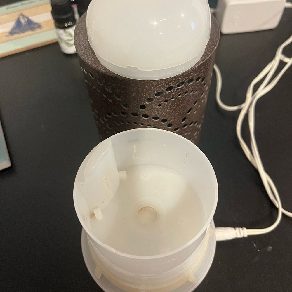 Aromatherapy Diffuser - Picture 3 of 8